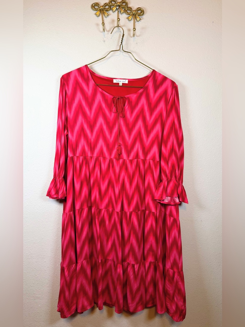 Indigo Soul Pink& Red Chevron Tie-Neck Tiered Long Sleeve Dress. Size L
